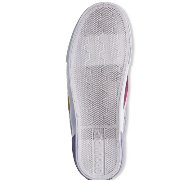 Disney Nightmare Before Christmas Women’sa Slip-Ons - Size W 7.5/ M 6 - Picture 5 of 8